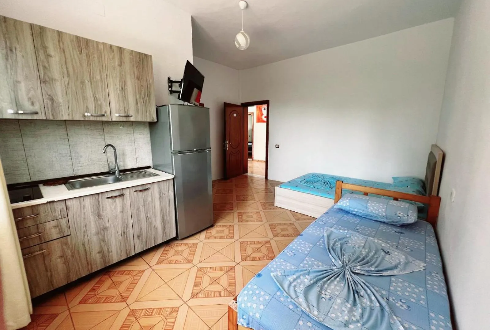 Vila Manuel Shëngjin شقة
